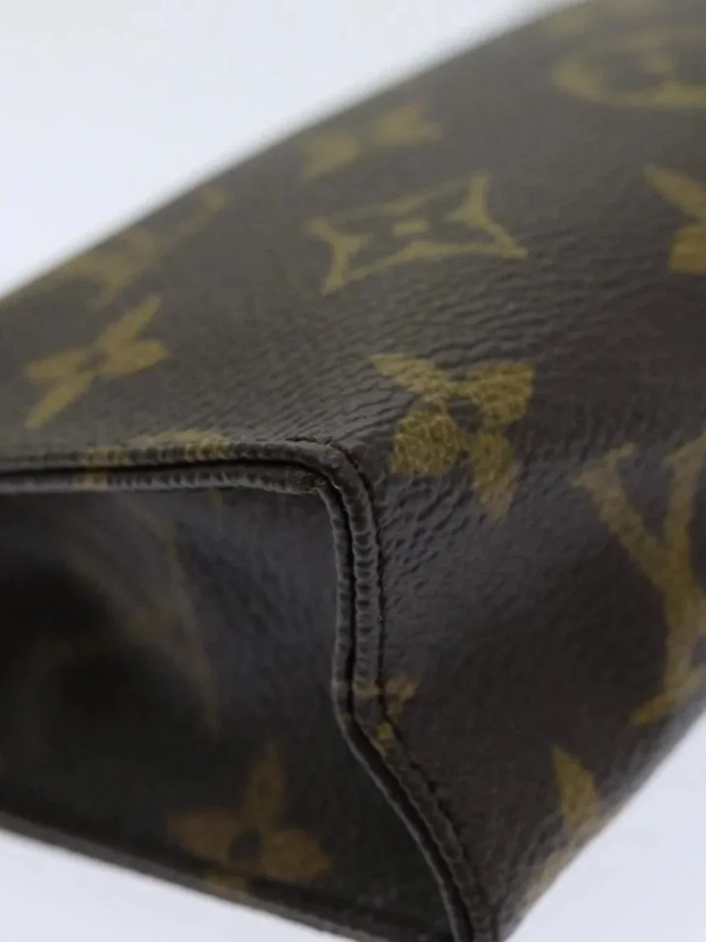 LOUIS VUITTON Monogram Poche Toilette 15 Pouch M47546 LV Auth 75701